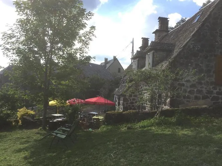 Le Studio De Laprade 0*, Saint-Cirgues-de-Jordanne